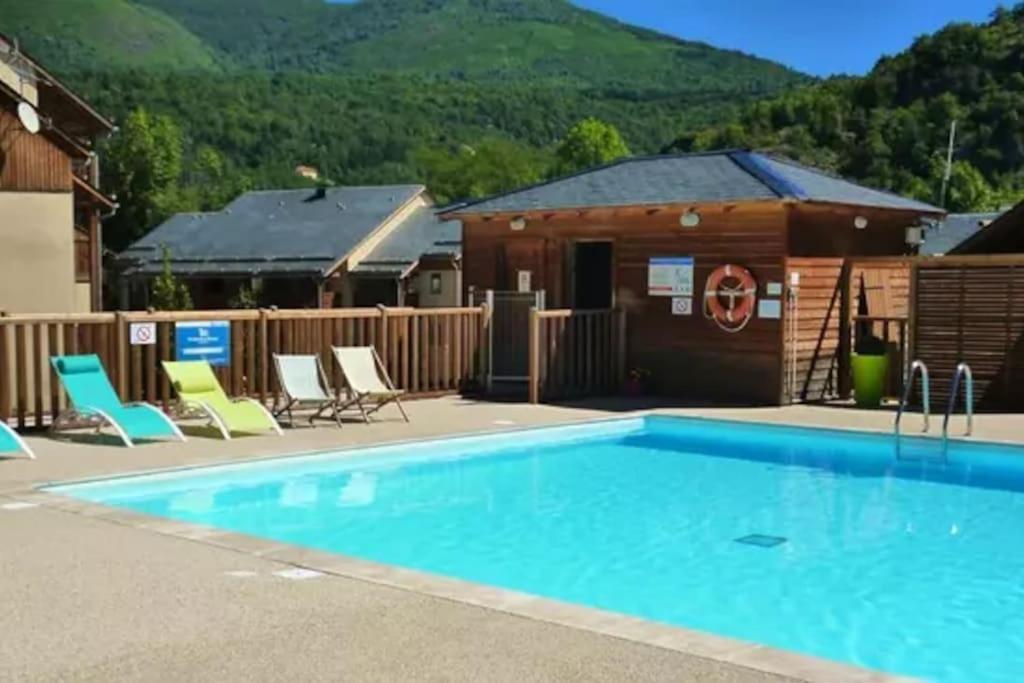 Grand Studio A La Montagne Ax-les-Thermes Bagian luar foto